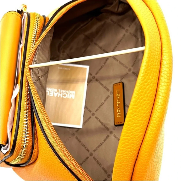 Michael Kors Maisie Large 2 in 1 Sling Pack Crossbody Bag Cider